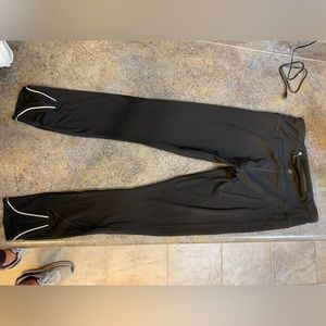 7/8 Black Athleta Leggings